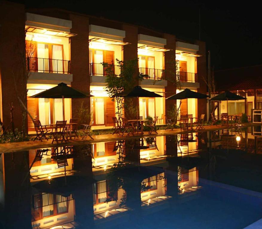 Villa Bukit Pinus Bogor Exteriör bild
